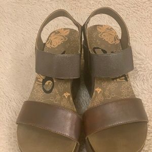 OTBT Bushnell Platform Wedge Sandals, Pewter